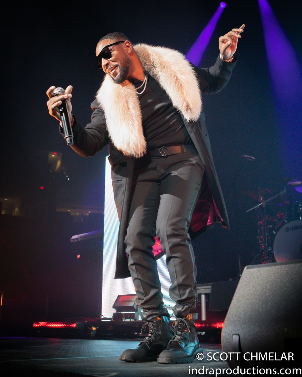 Fantasia "The Sketchbook Tour" with Robin Thicke, Tank and The Bonfyre at PNC in Raleigh, NC Dec. 1, 2019. Photos by Scott Chmelar for INDRA Magazine.